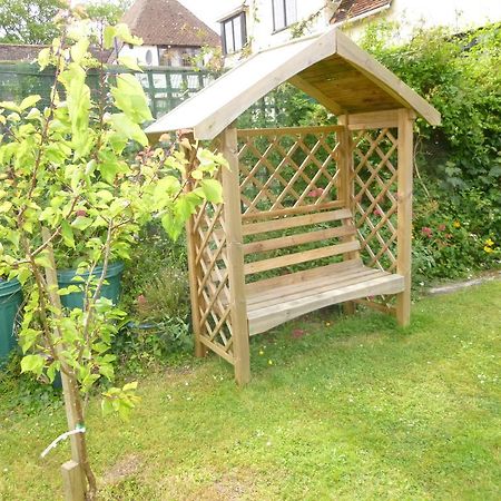 Church Hall Farm Bed And Breakfast Broxted Extérieur photo